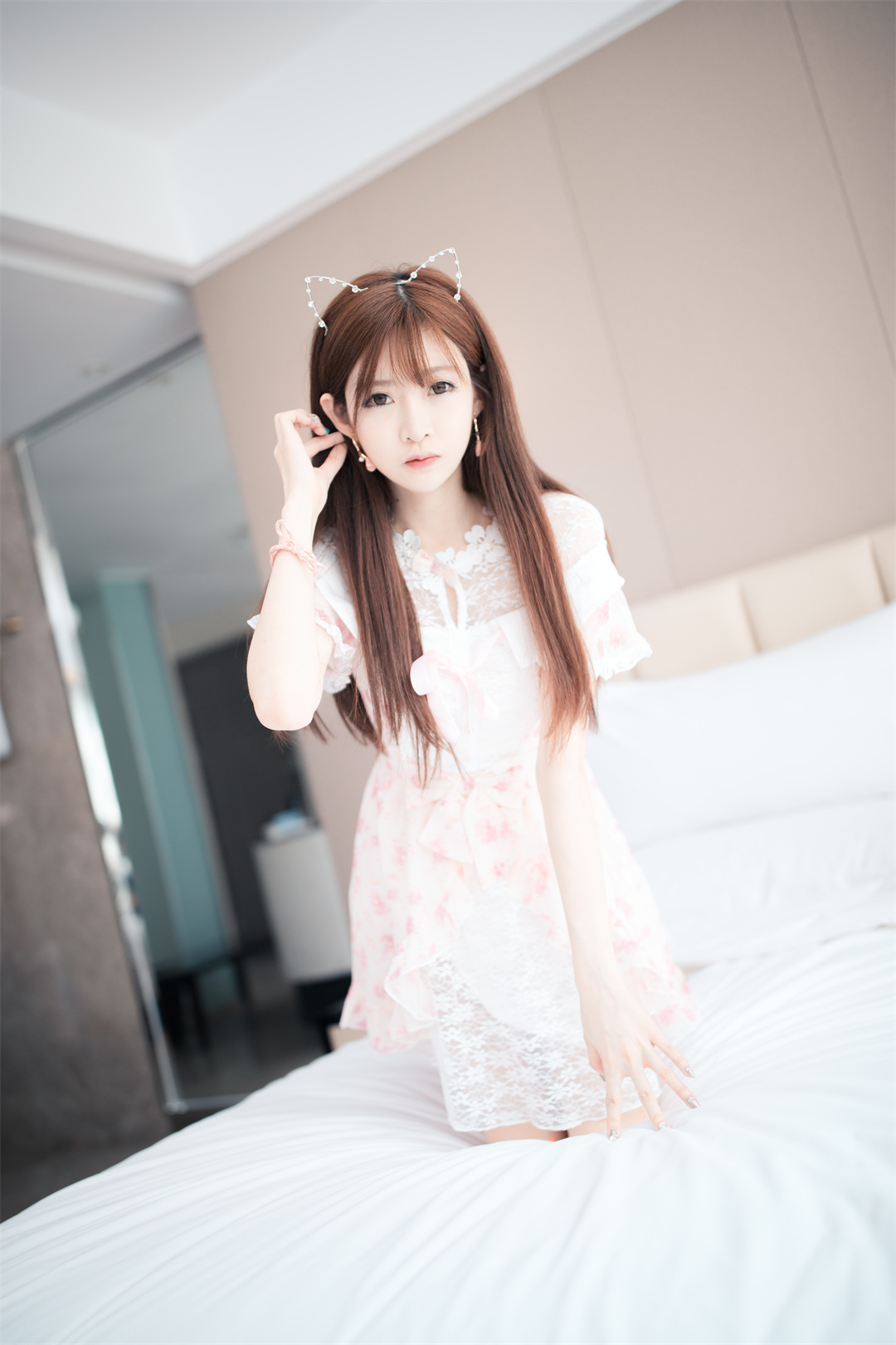 图片[5]-王羽杉Barbieshy的《粉色连衣裙》：轻松舒适，如猫般恬静-可甜可咸