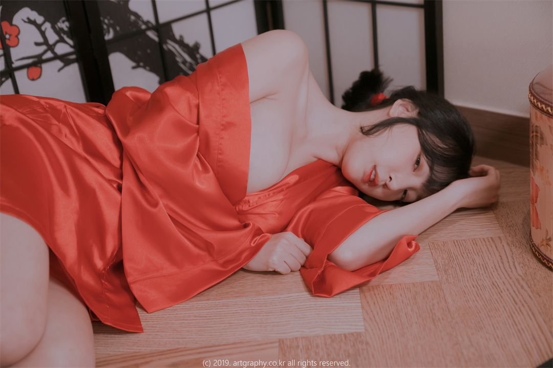 姜仁卿的“ARTGRAVIA”：东方风情下的现代自拍赏析-可甜可咸
