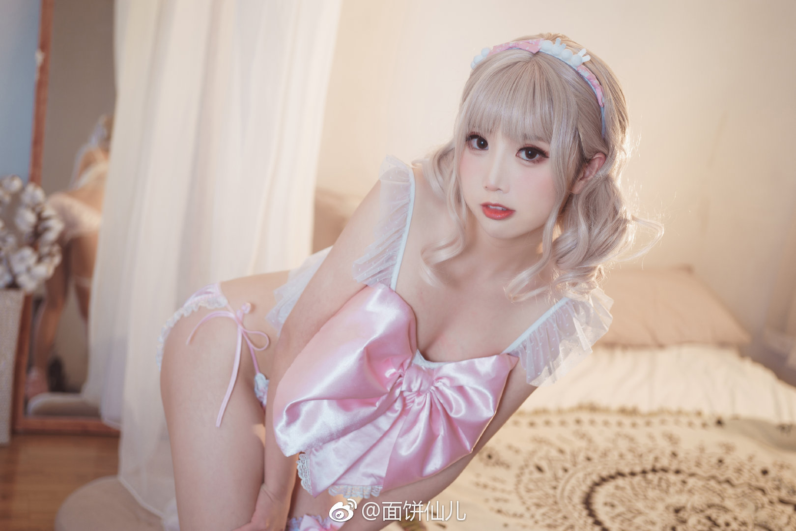面饼仙儿的《少女心事内衣套》——一次图像的旅行-可甜可咸