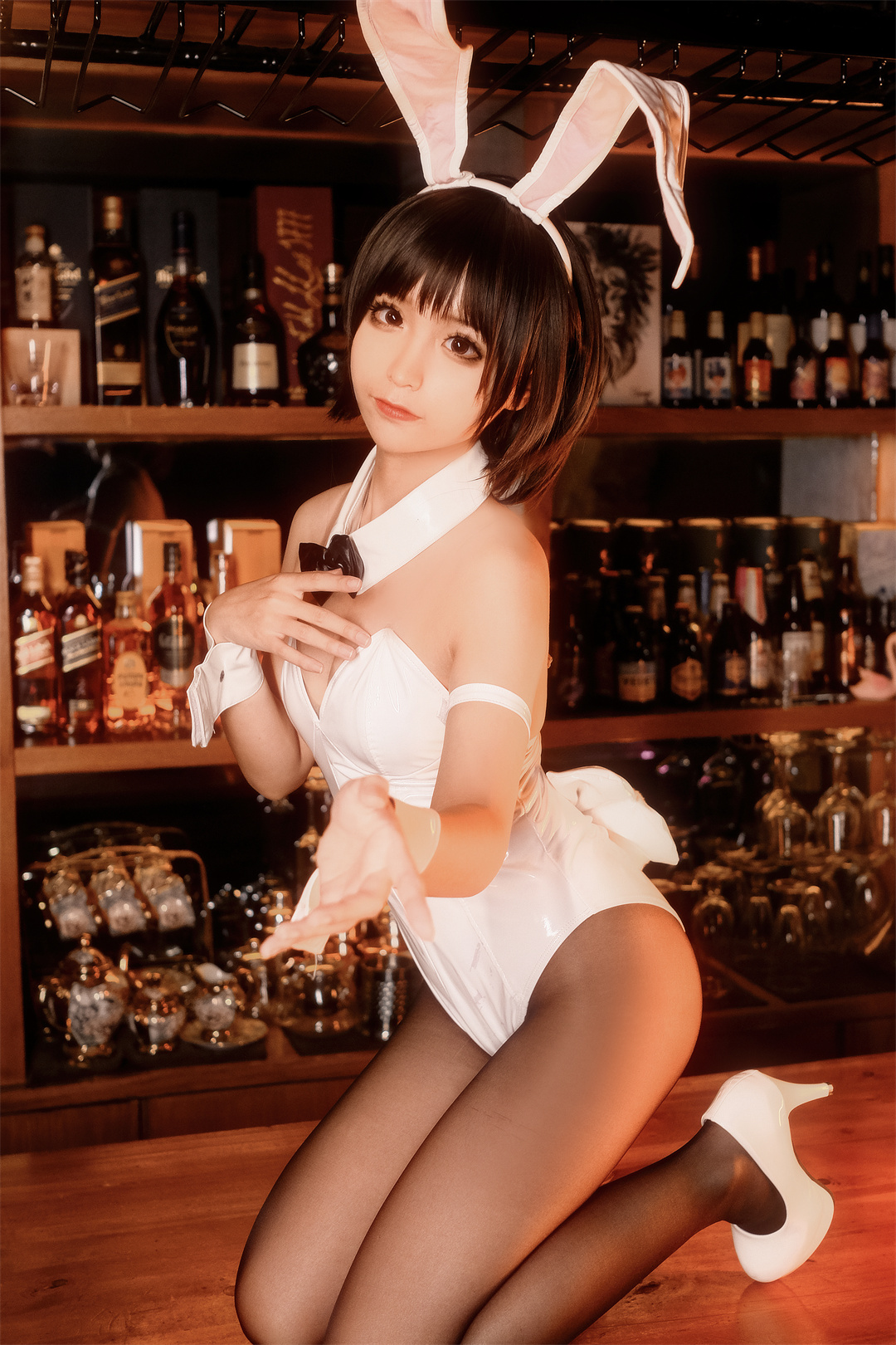 蠢沫沫的NO.019作品《加藤惠兔女郎》独特的风格和极具表现力的姿态-可甜可咸