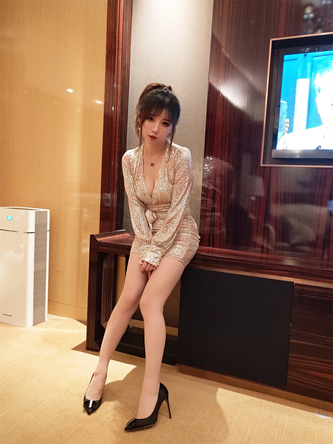 图片[4]-揭秘时尚女神小女巫露娜NO.14作品的魅力与细节-可甜可咸