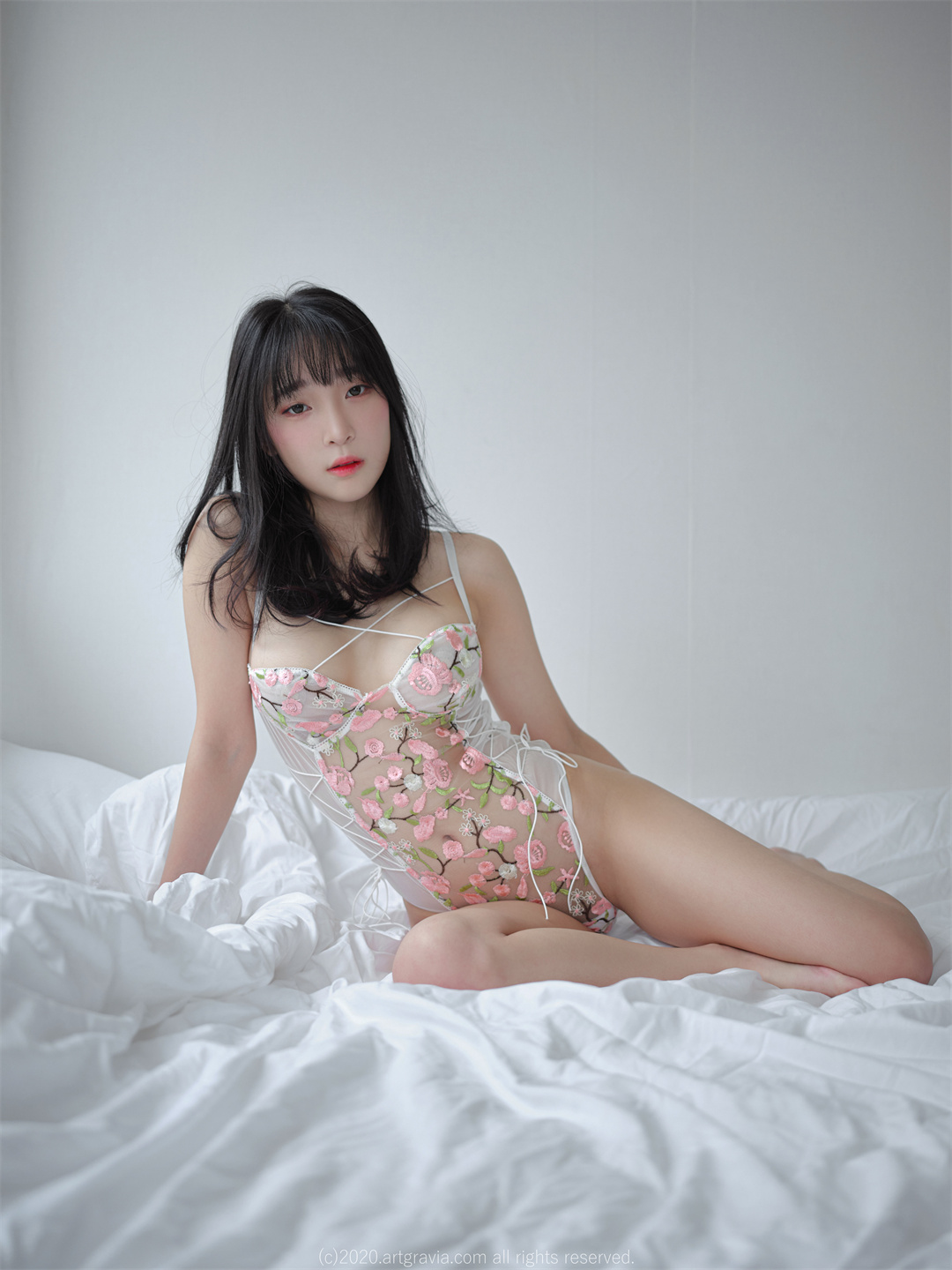 图片[4]-喵式点评：姜仁卿如何在《ARTGRAVIA写真》中展现甜美与优雅的魅力-可甜可咸